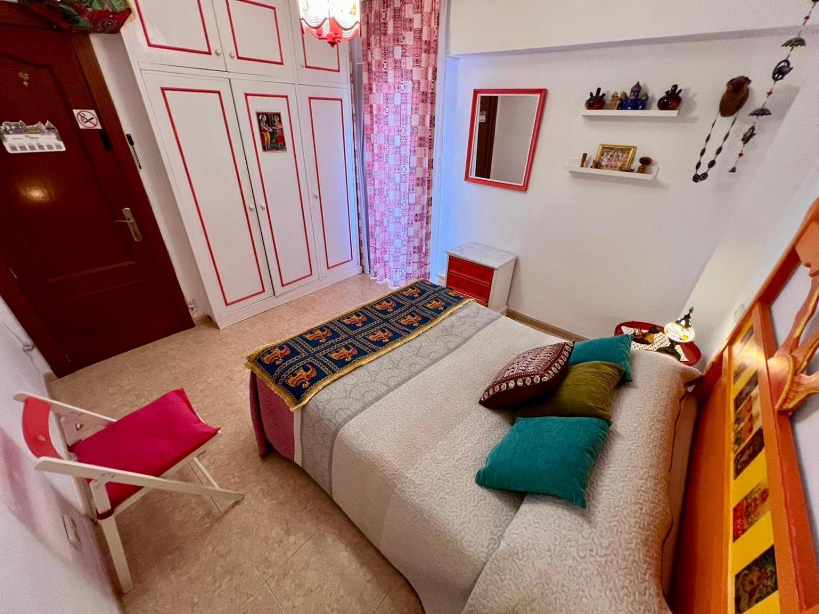 Апартаменты La Casa De La Abuela Rosy Малага Экстерьер фото