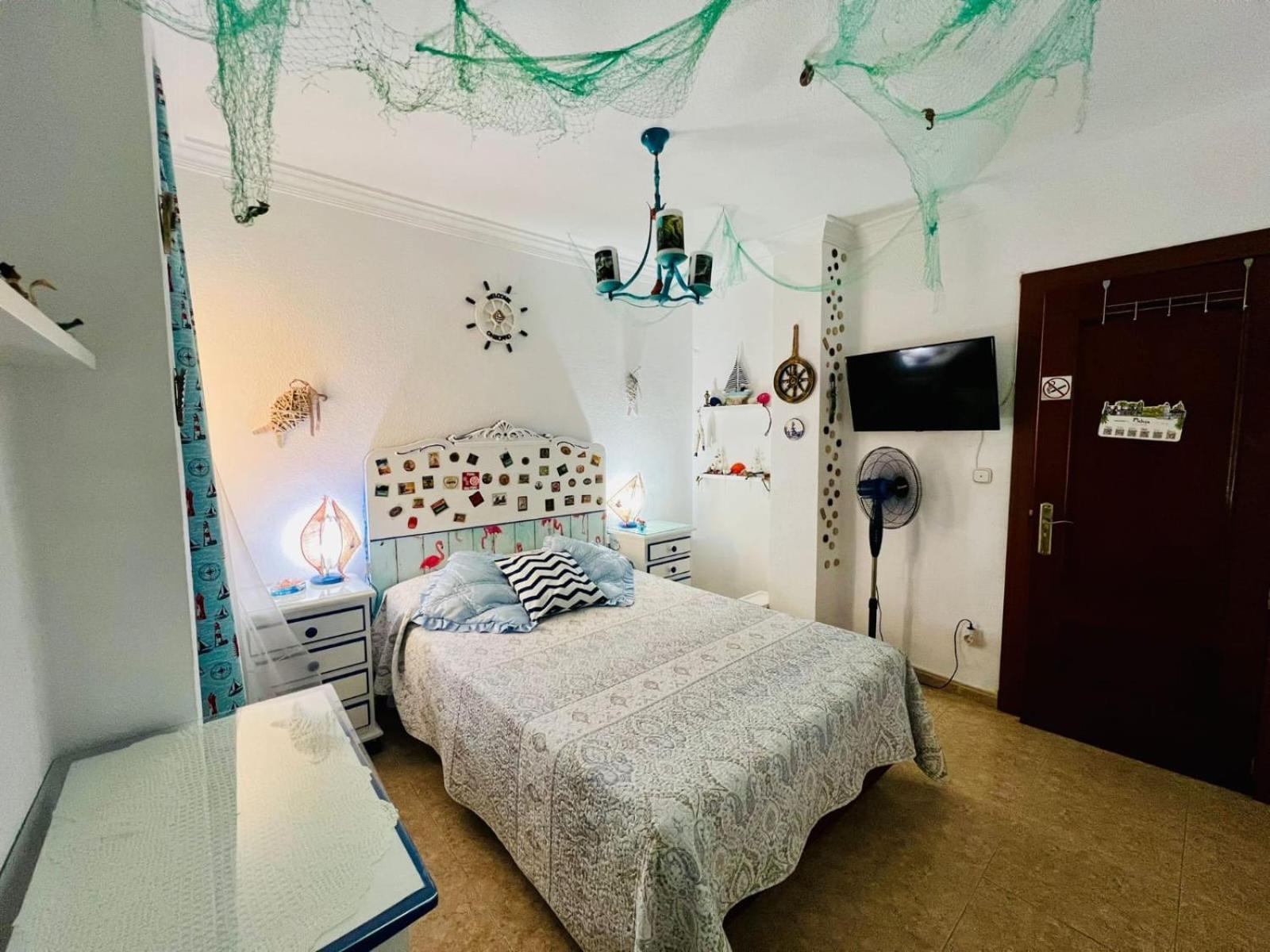 Апартаменты La Casa De La Abuela Rosy Малага Экстерьер фото